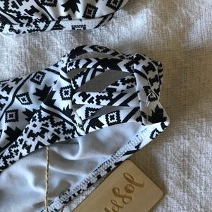 Cute bikini set! **will sell individually**